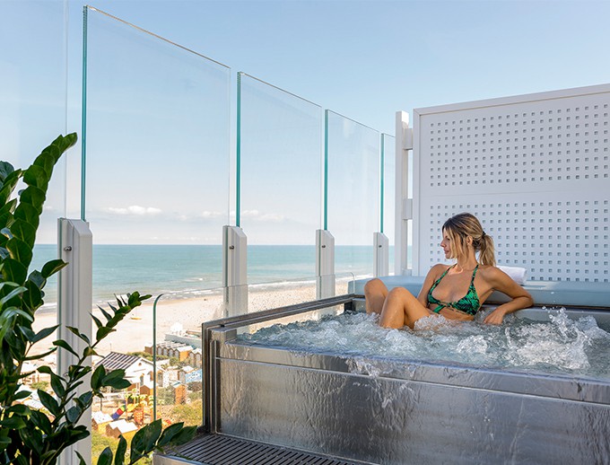 media.gallery-slide-small-2