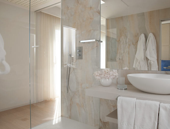 media.Luxury-suite-13