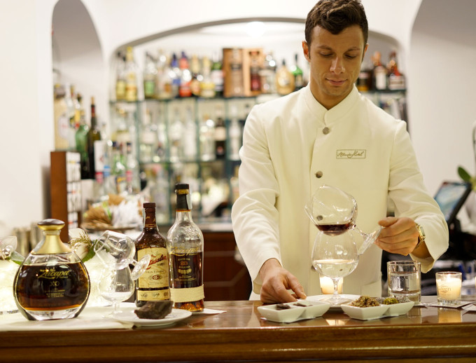 media.Gallery-American-Bar-1-Hotel-Atlantic-Riccione