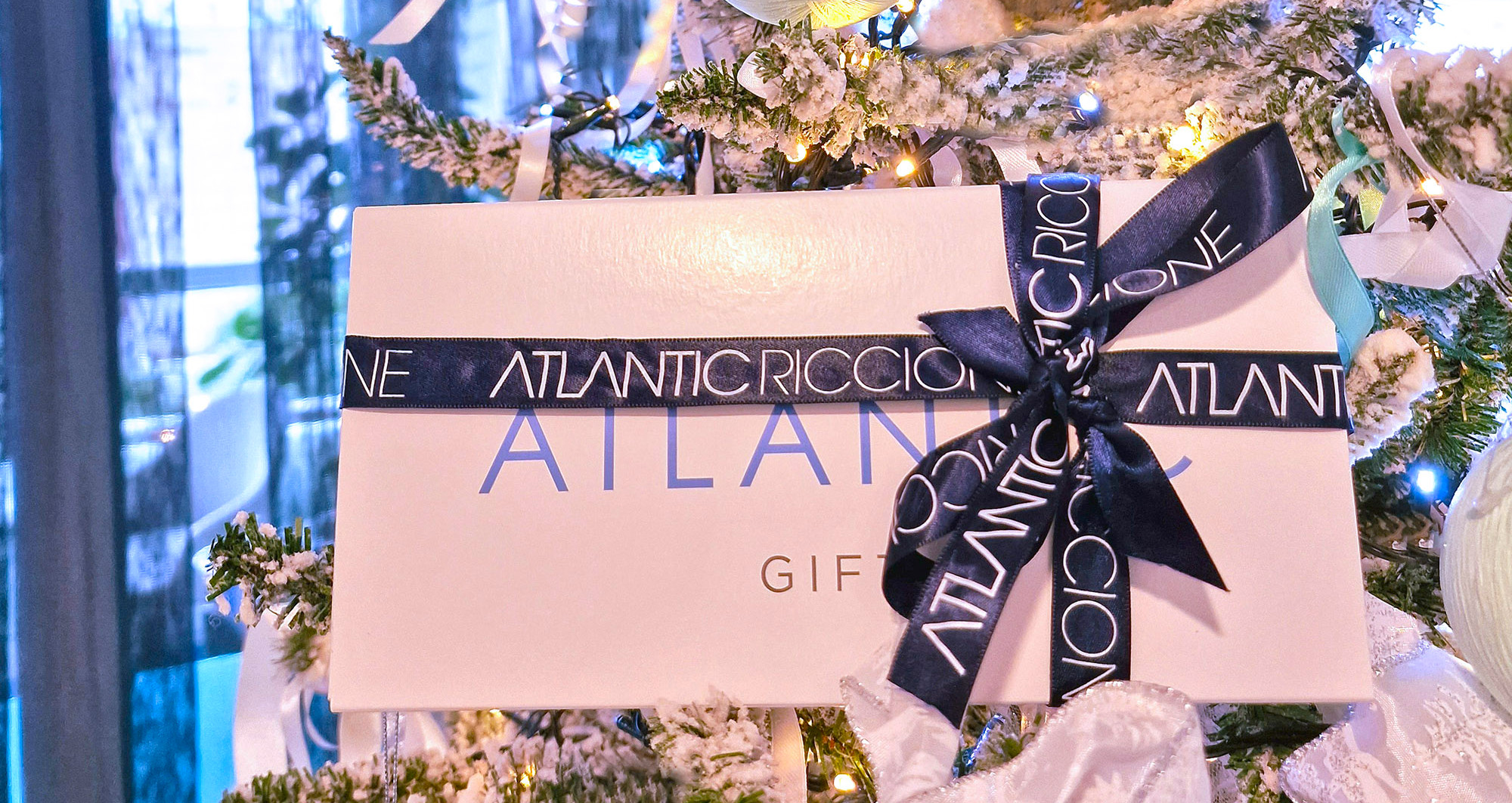media.Atlantic Christmas Gift Natale Edit-2000px