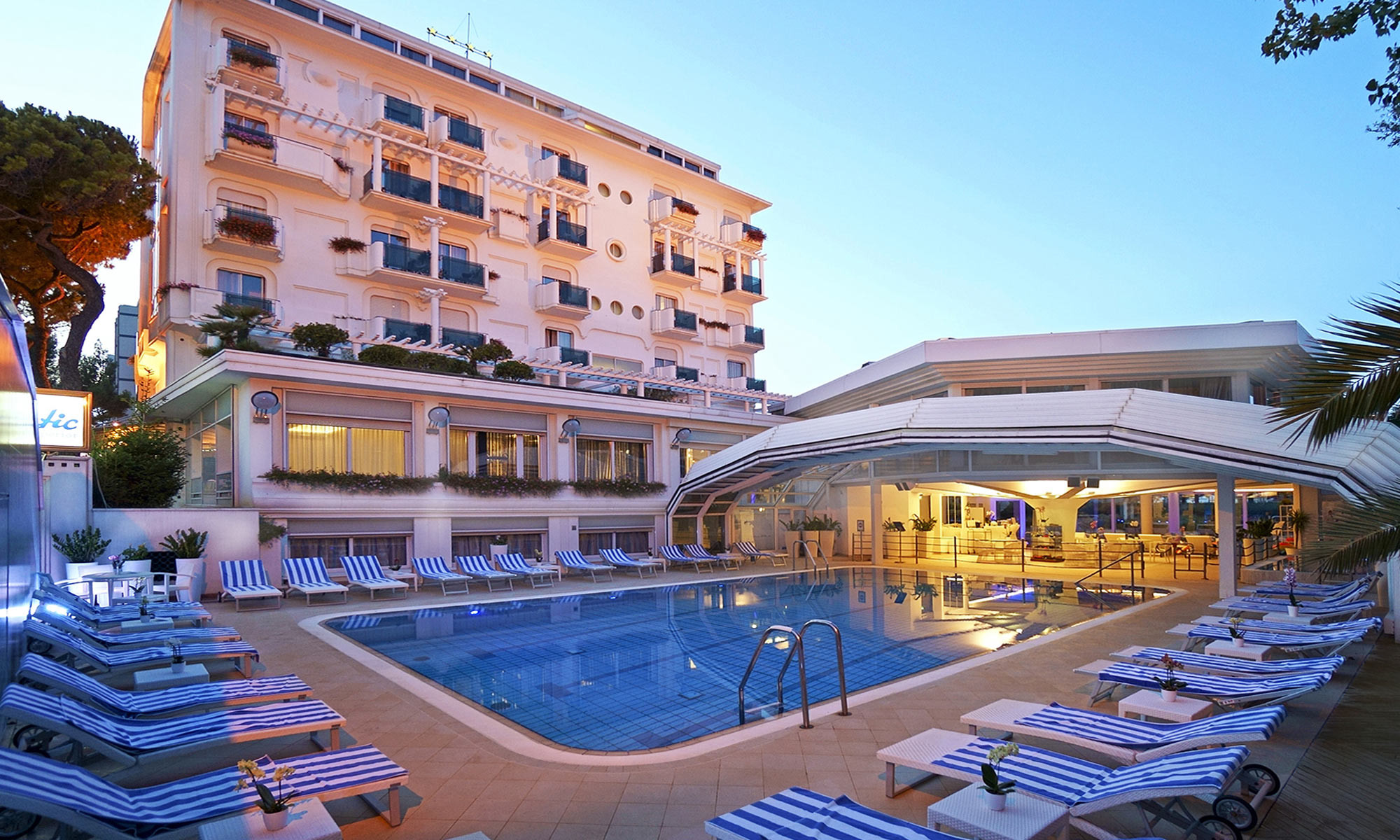 media.fonte-hotel-con-piscina-aperta-testata