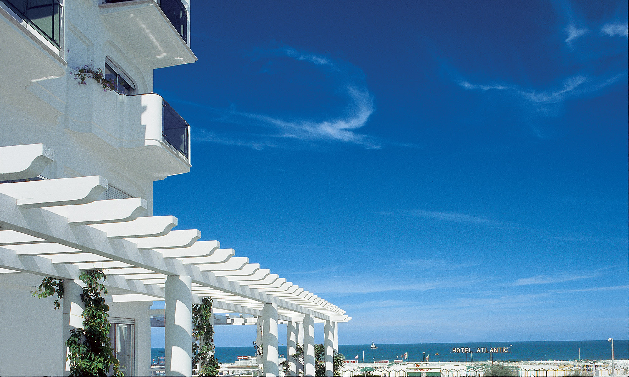 media.atlantic-pergolato-compatangelo-1990-2000px